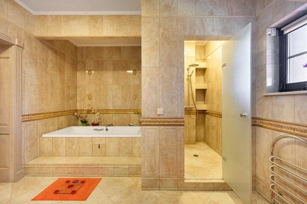 Готель / Авторський ремон / Кропивницька / Східниця