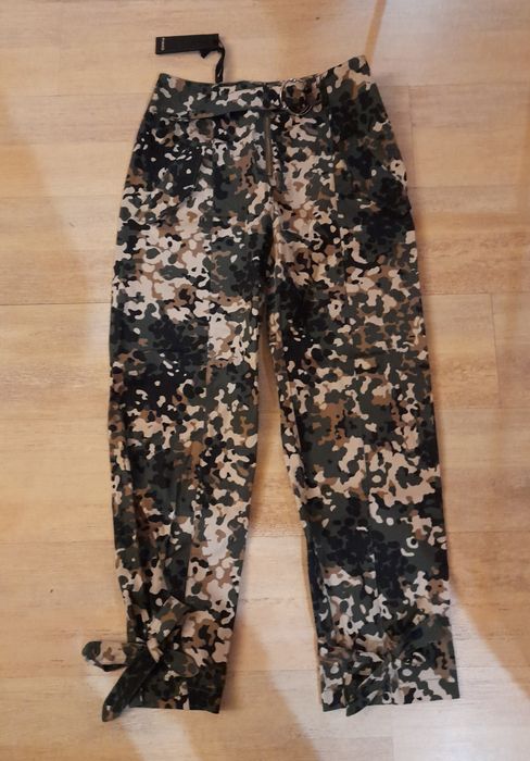 Nowe spoodnie damskie Pinko r. 44