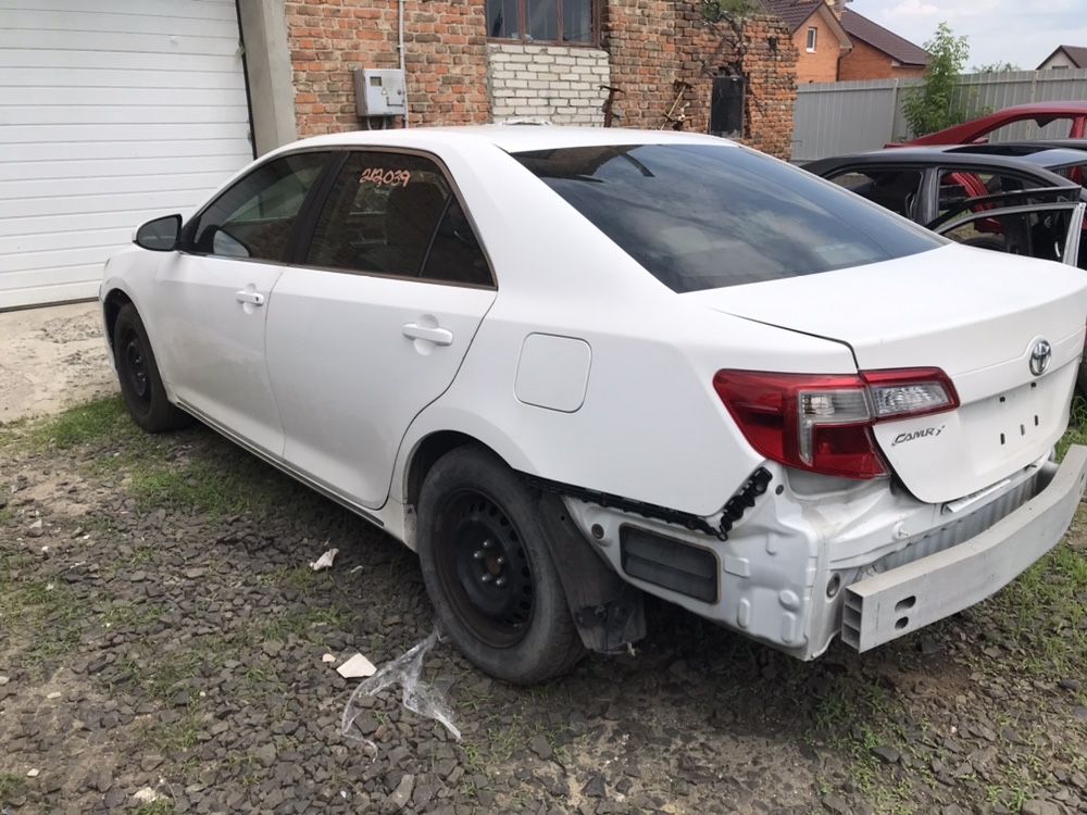 Дверь двери Toyota Camry 40 50 55 70 камри тойота шрот разборка