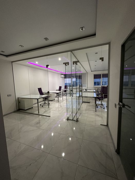 Офис с ремонтом и мебелью , большой метраж