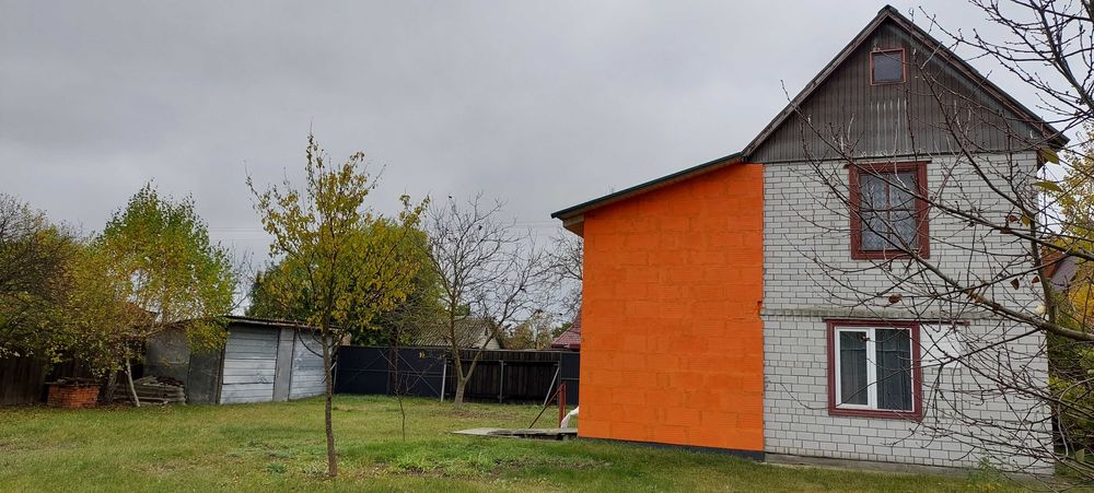 Продам будинок з земельною ділянкою