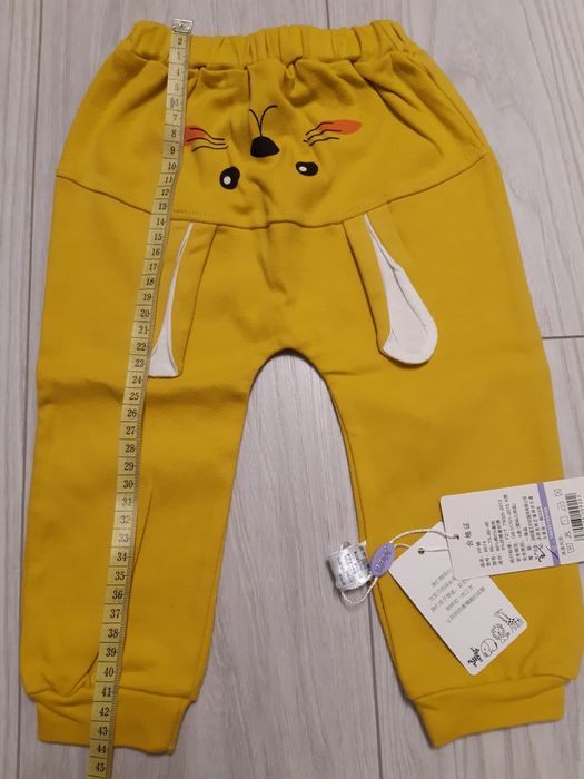 Яскраві дитячі штани на малюка 9-12 місяців