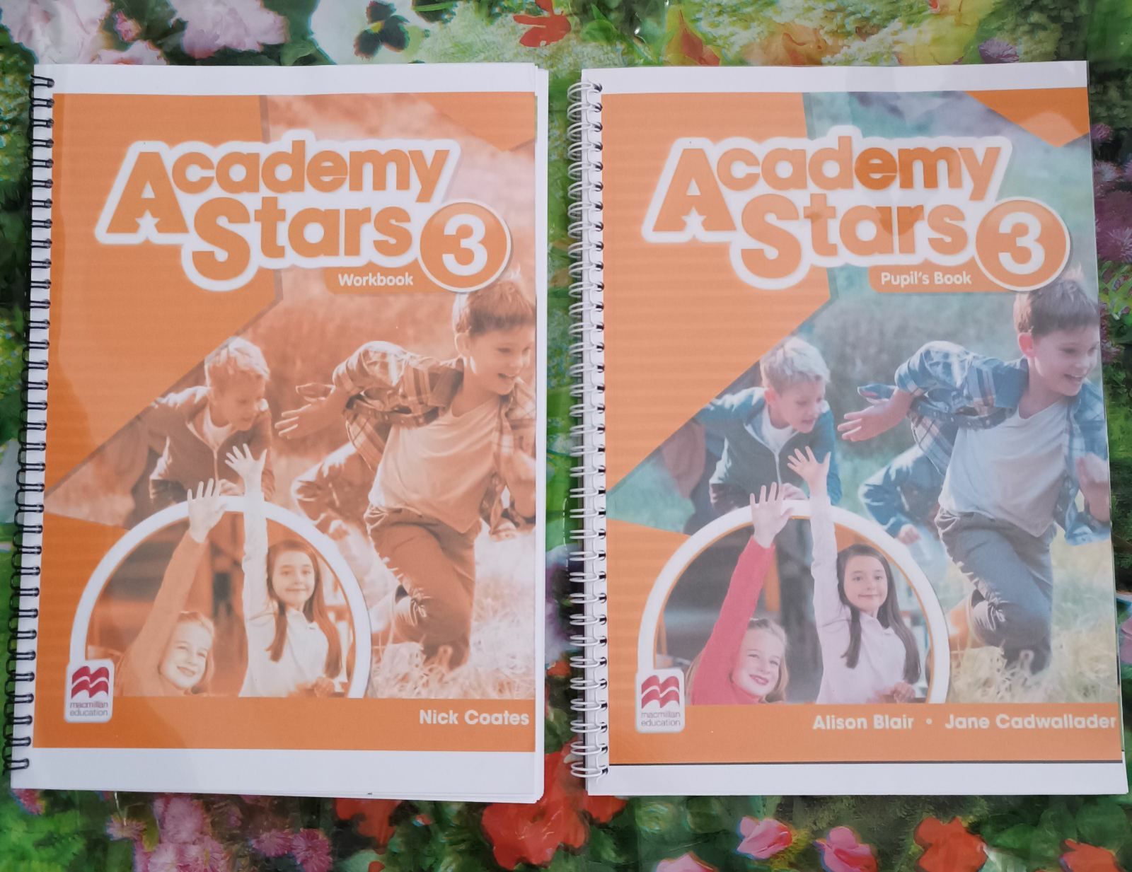 Academy stars 3 pupil's book + workbook.