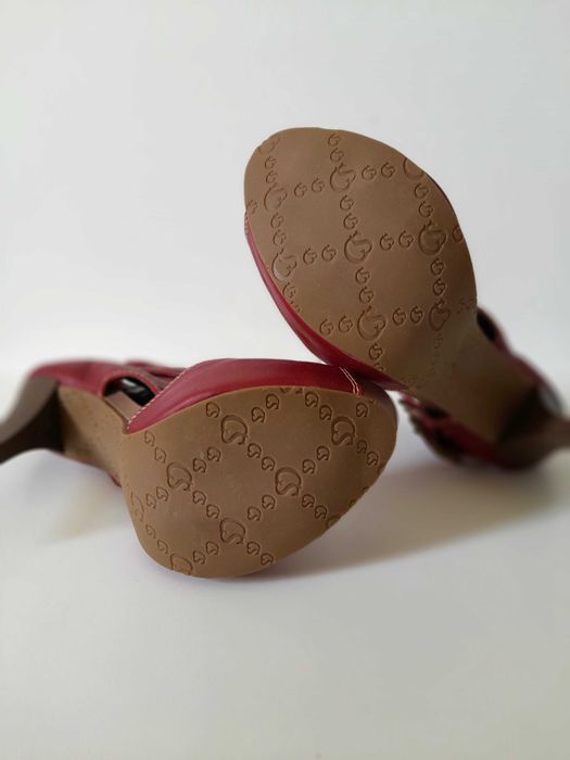 Sandálias vermelhas de salto marca Carmen Steffens 39 NOVAS