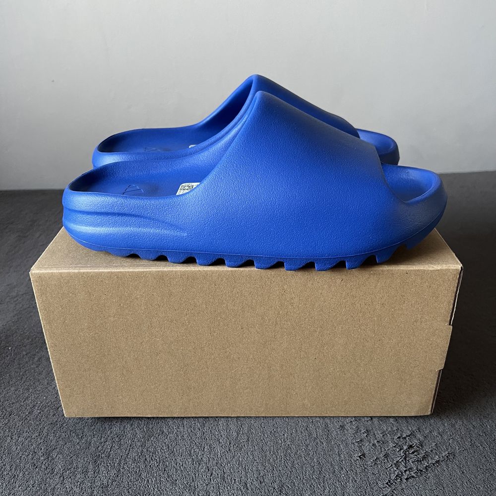 Yeezy Slide Azure - rozmiar 44,5