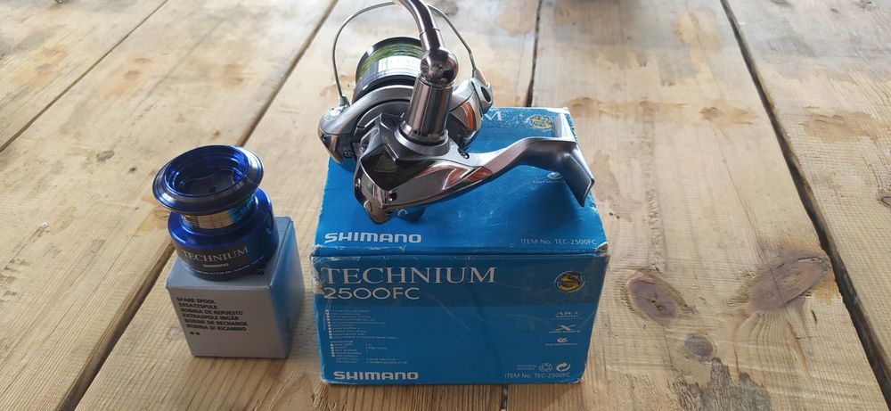 Катушка Shimano TECHNIUM 2500 FC
