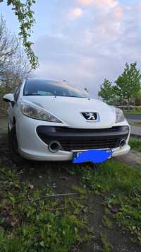 Peugeot 207 1.6 hdi klimatyzacja tempomat