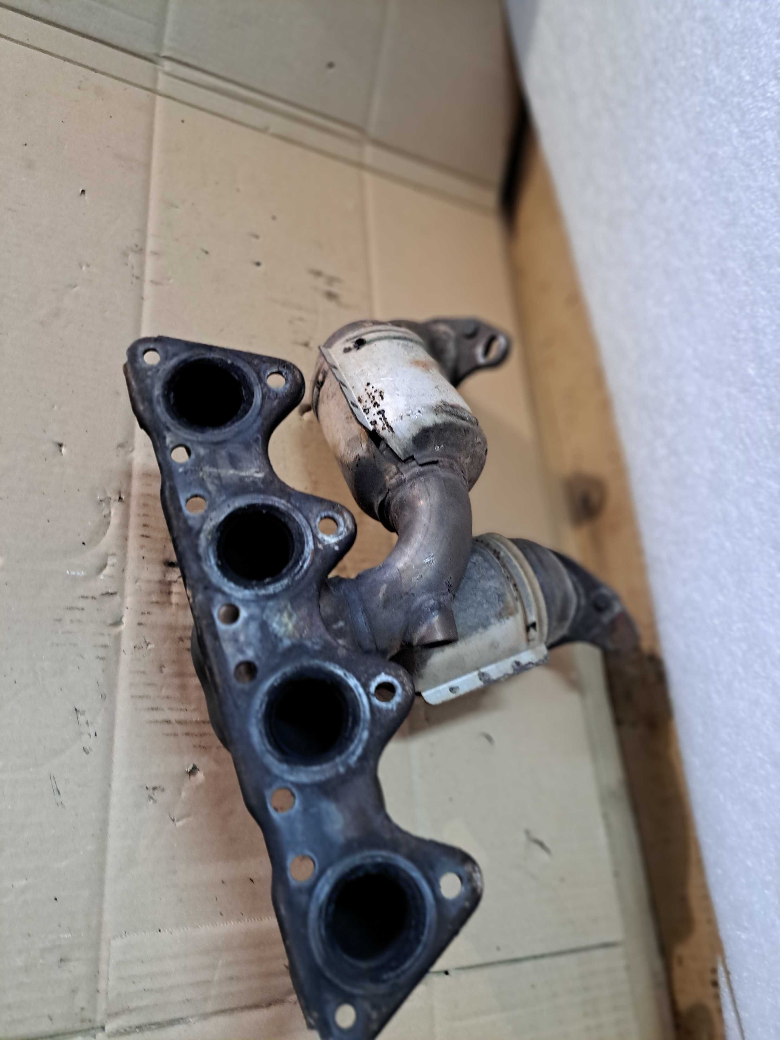 Kolektor wydechowy katalizatory Audi A3 8P 2.0 FSi