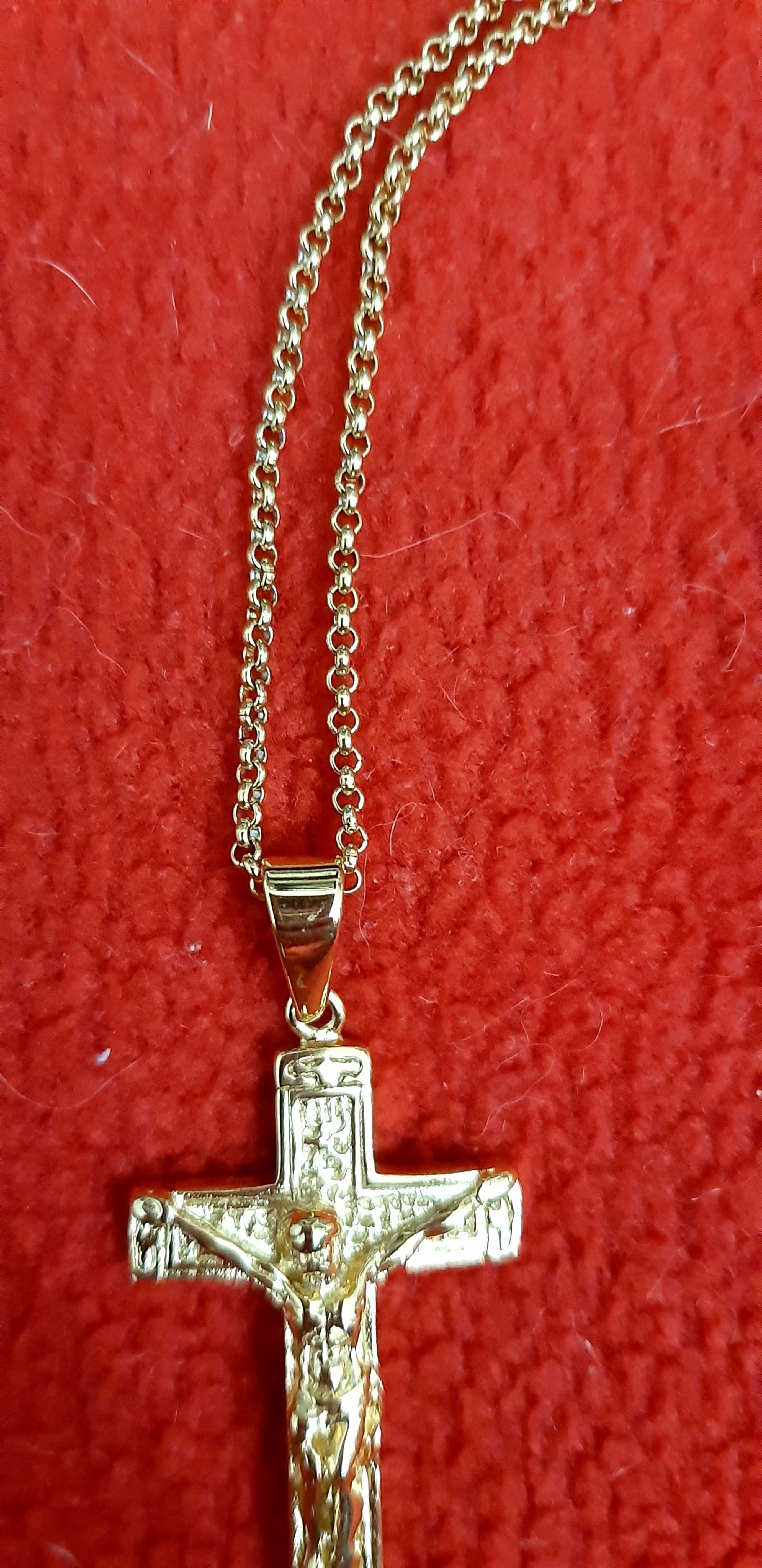 Fio com Crucifixo com Cristo em Aço Banhado a Ouro para Homem NOVO!