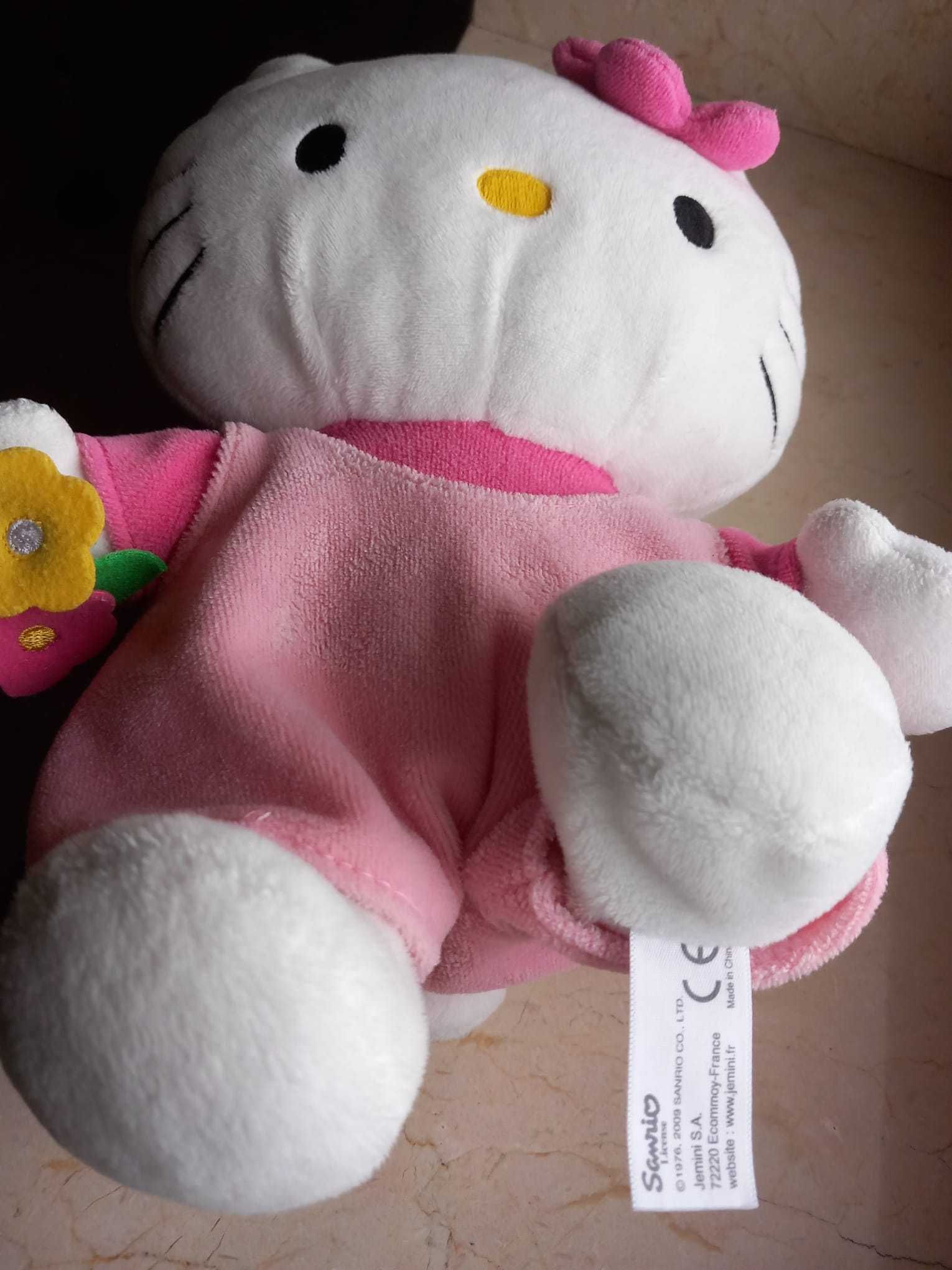 Peluche Hello Kitty, Sanrio