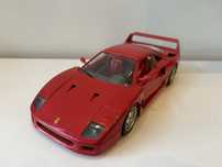 Model Ferrari F40 1:18 BBurago Burago (maisto welly)