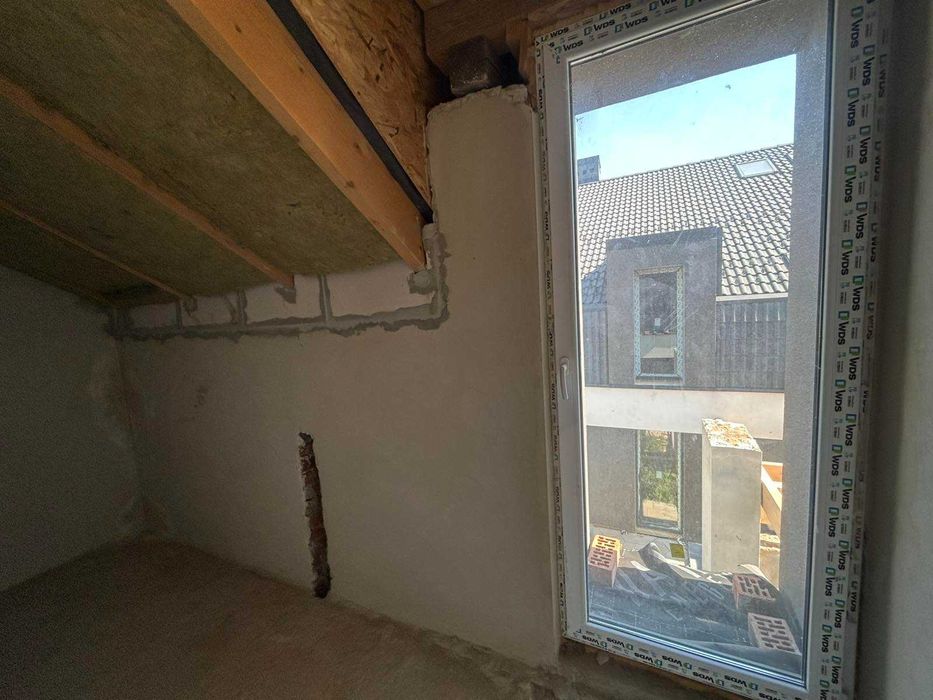 ГОТОВИЙ до РЕМОНТУ  сучасно збудований ДУПЛЕКС