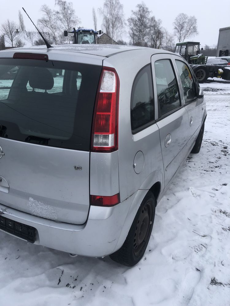 Opel meriva 1.6 uszkodzona