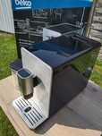 Ekspres do kawy Beko CEG5331X, stan bdb