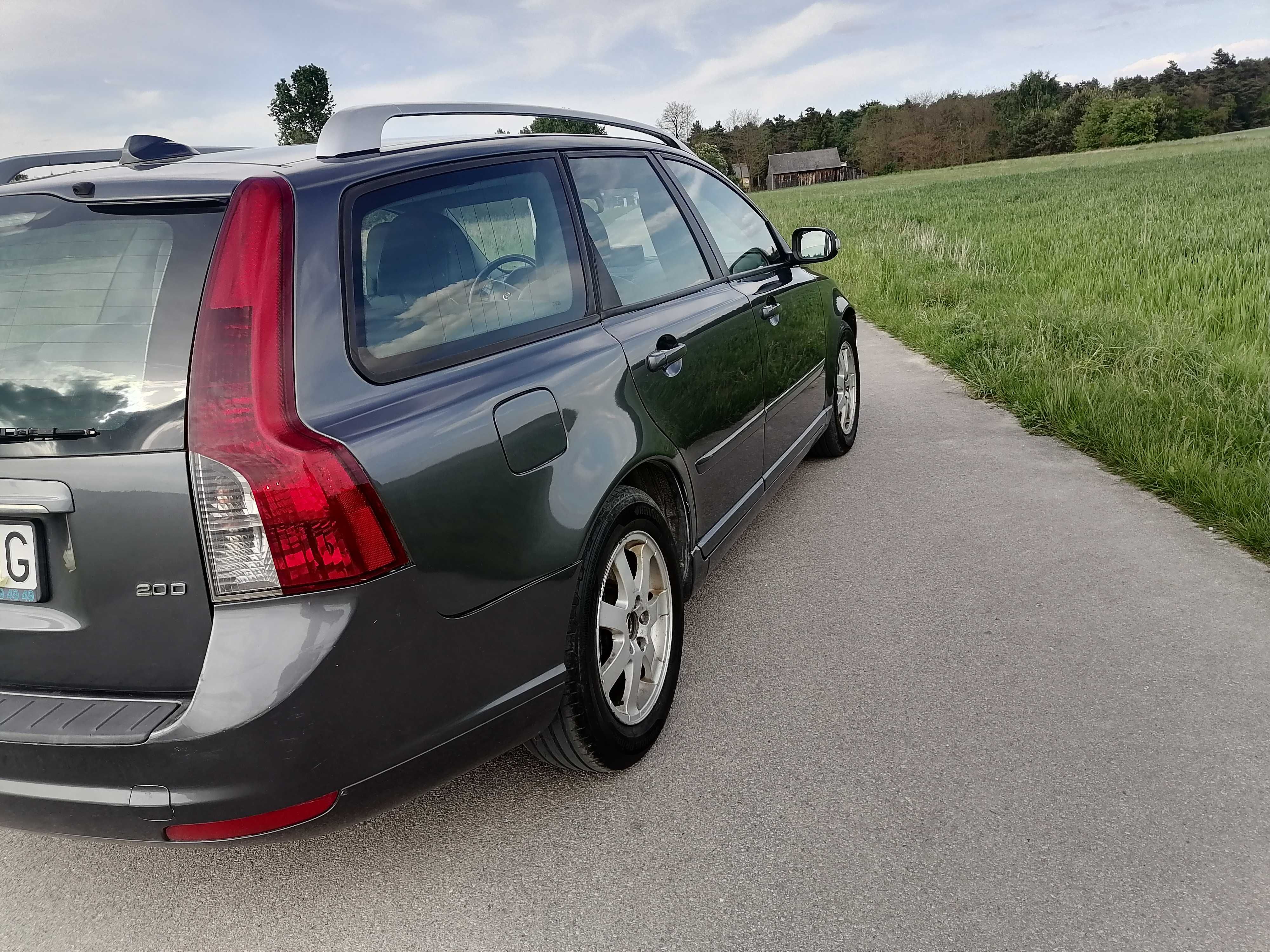 Volvo v50 lift z 2008r sil 2,0d wyposazony