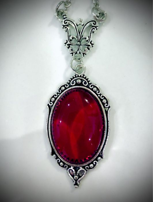 Naszyjnik wielki medalion vintage gotycki goth burgund rubin retro