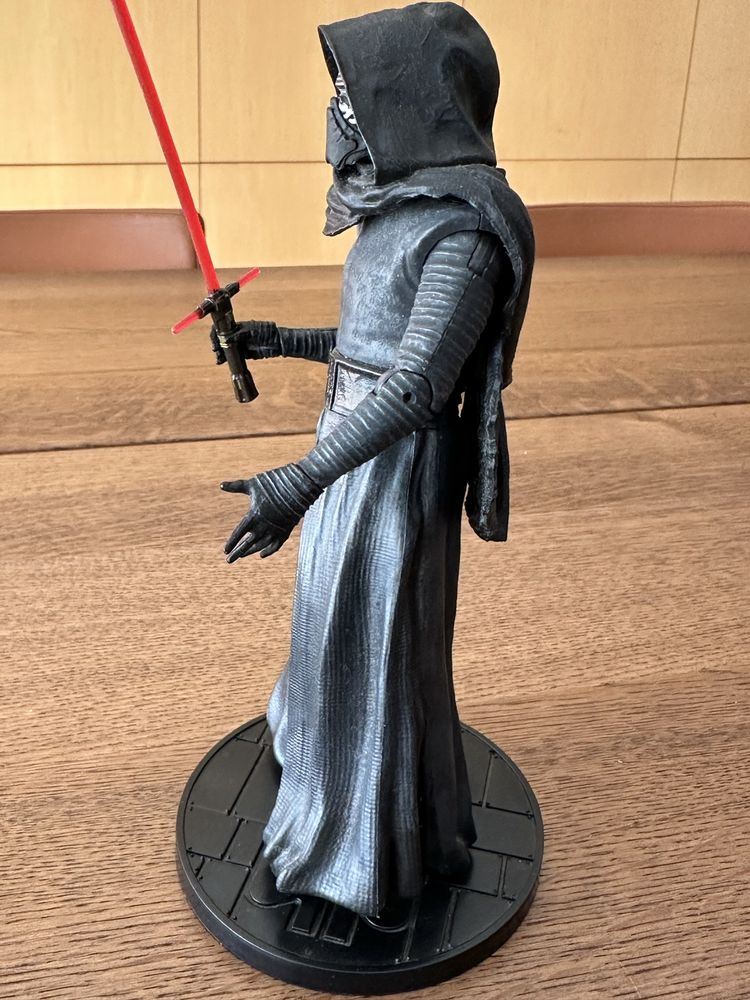 Star Wars, Kylo Ren figura Disney