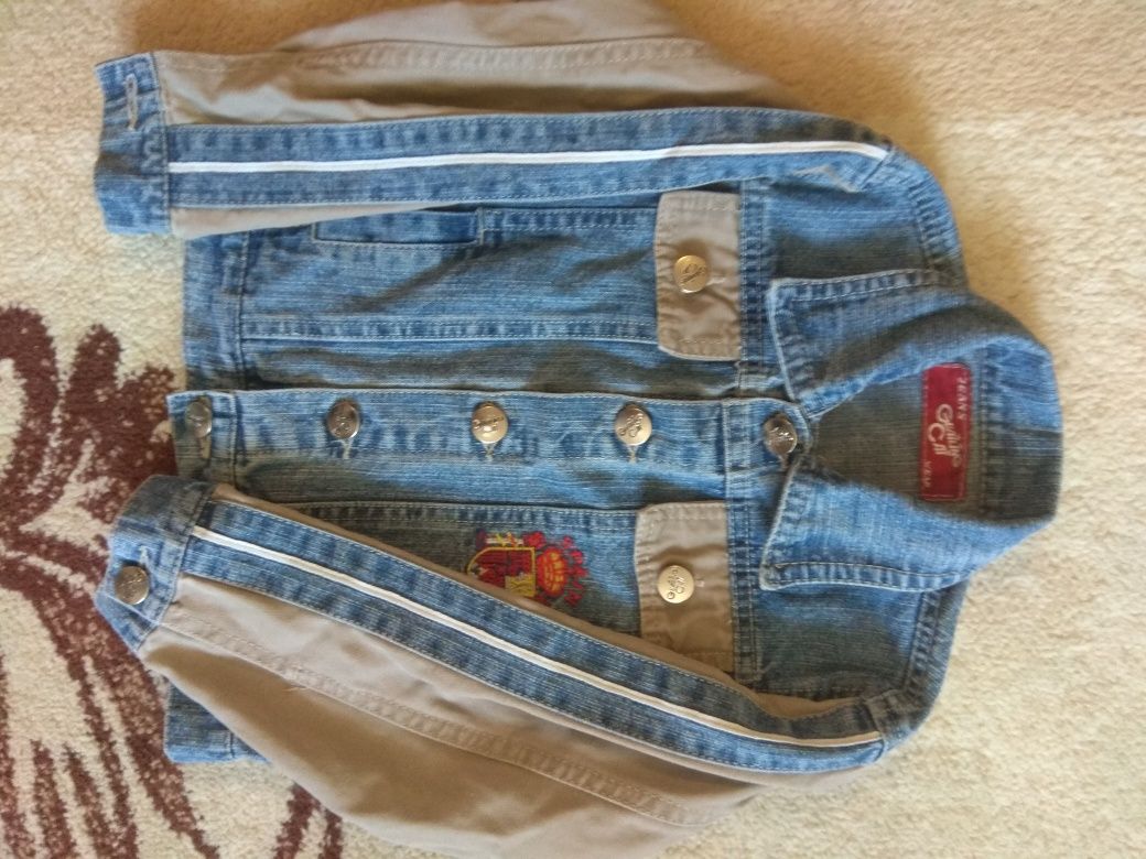 Куртка джинсовая для мальчика 3-4 лет