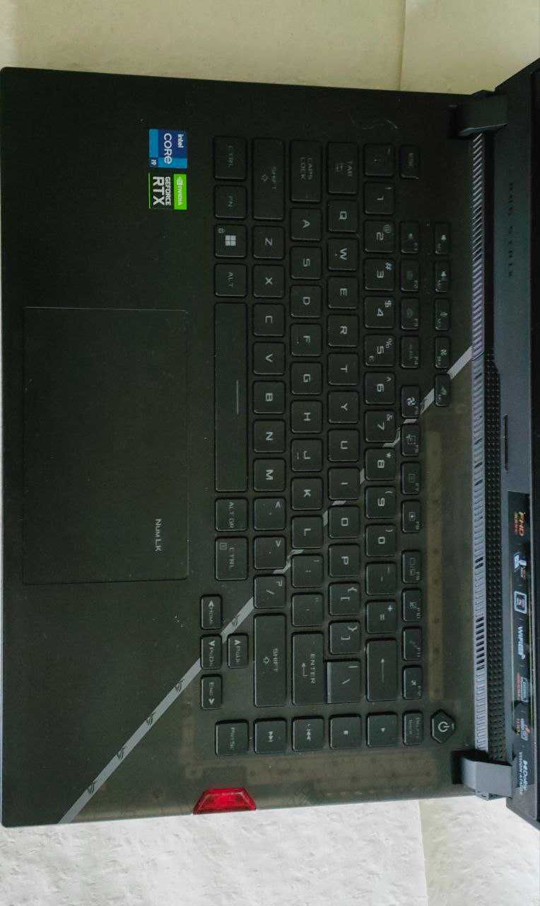 ASUS ROG Strix Scar 15 | i9-12900H | RTX 3080