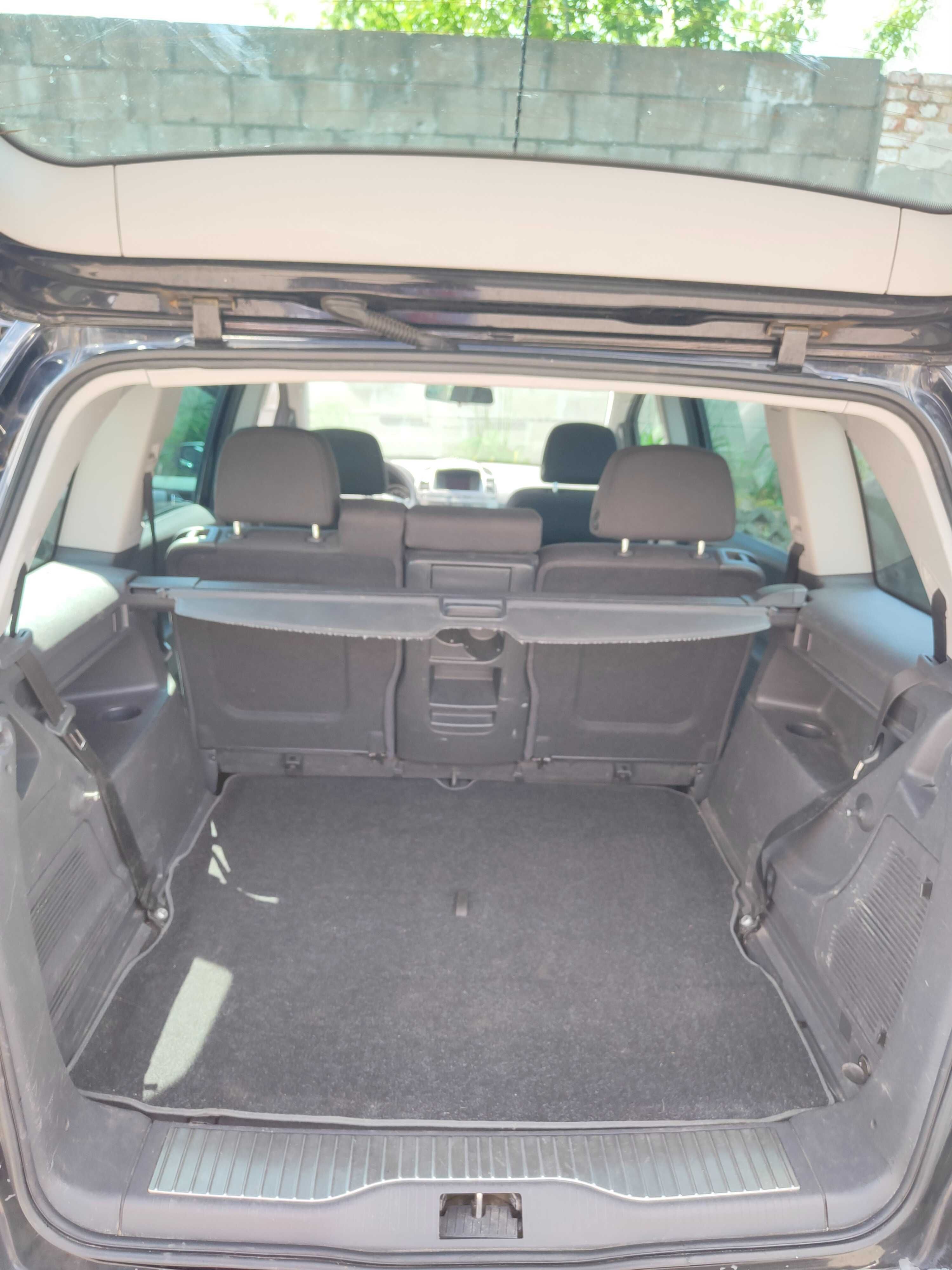 Opel Zafira 1.9 TDI dostosowany dla osoby niepełnosprawnej