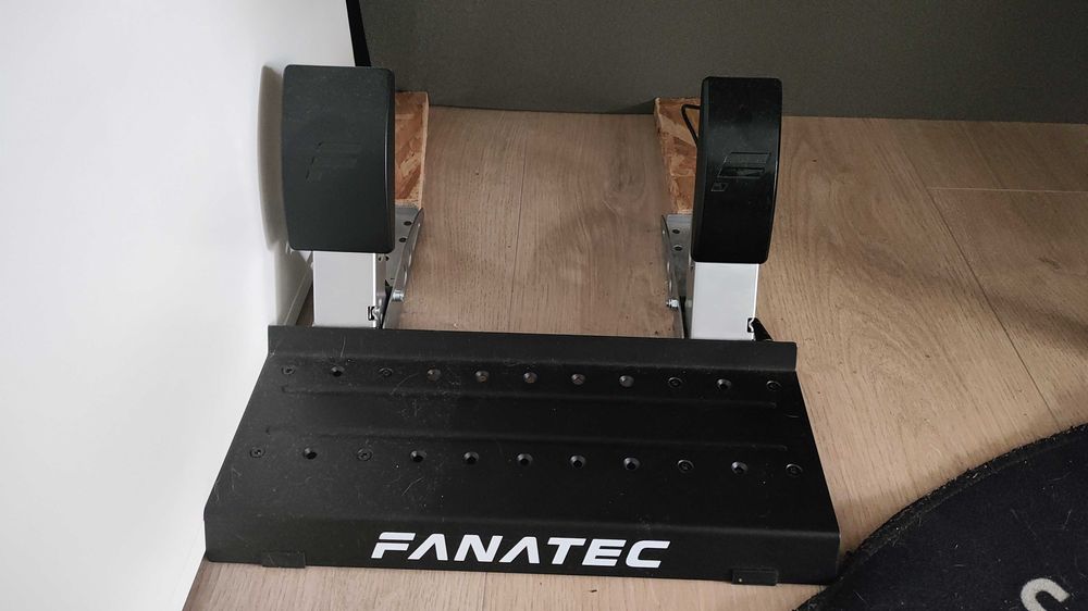 Fanatec CSL DD 8NM + ClubSport F1 Esports V2