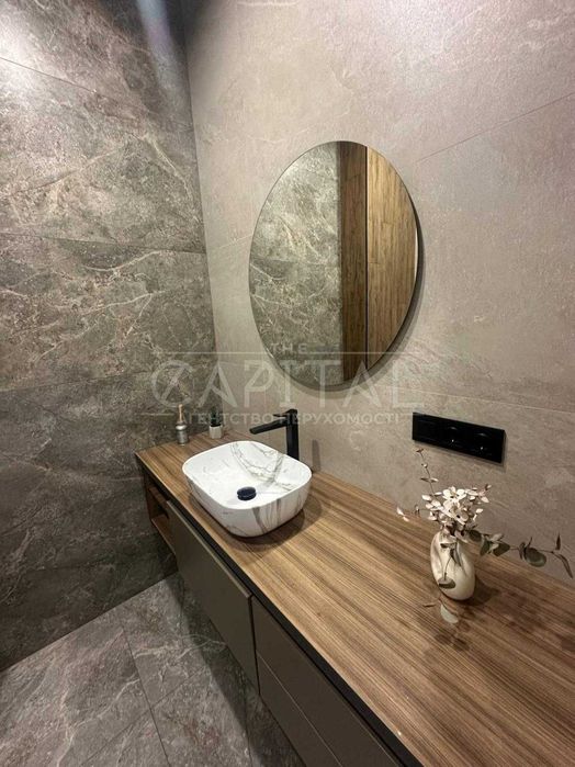 ВаУ НАЙКРАЩИЙ ТАНХАУС 125м Осокорки Дарницький район 2 поверхи 2 сотки