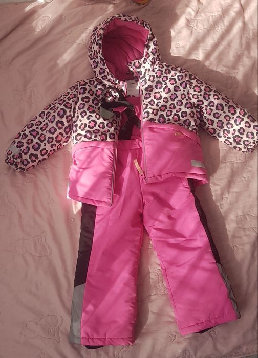 Kombinezon 2 częściowy 104 rozmiar.