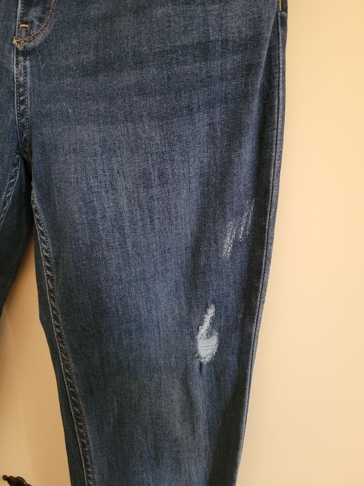 Jeansy H&M  wyższym stanem rozm.40-42 .42