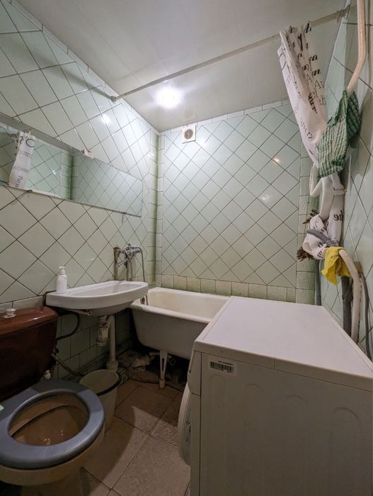 2 поверх, двокімнатна