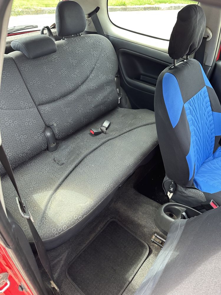 Toyota Yaris 2003 1.0