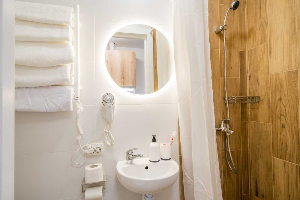 #M112 Квартира подобово. вул. Мілютенка 11. Чернігівська.