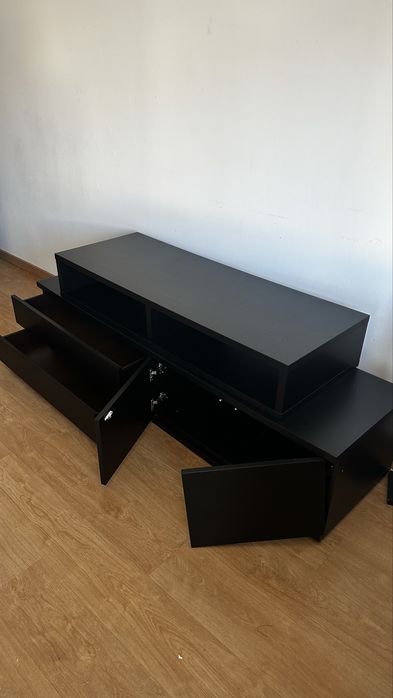 Movel para TV com arrumacão