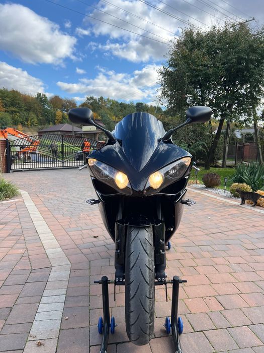 Yamaha R1 RN19 niski przebieg