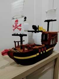 Barco dos piratas