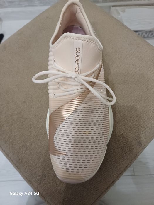 Кроссовки Nike б/у