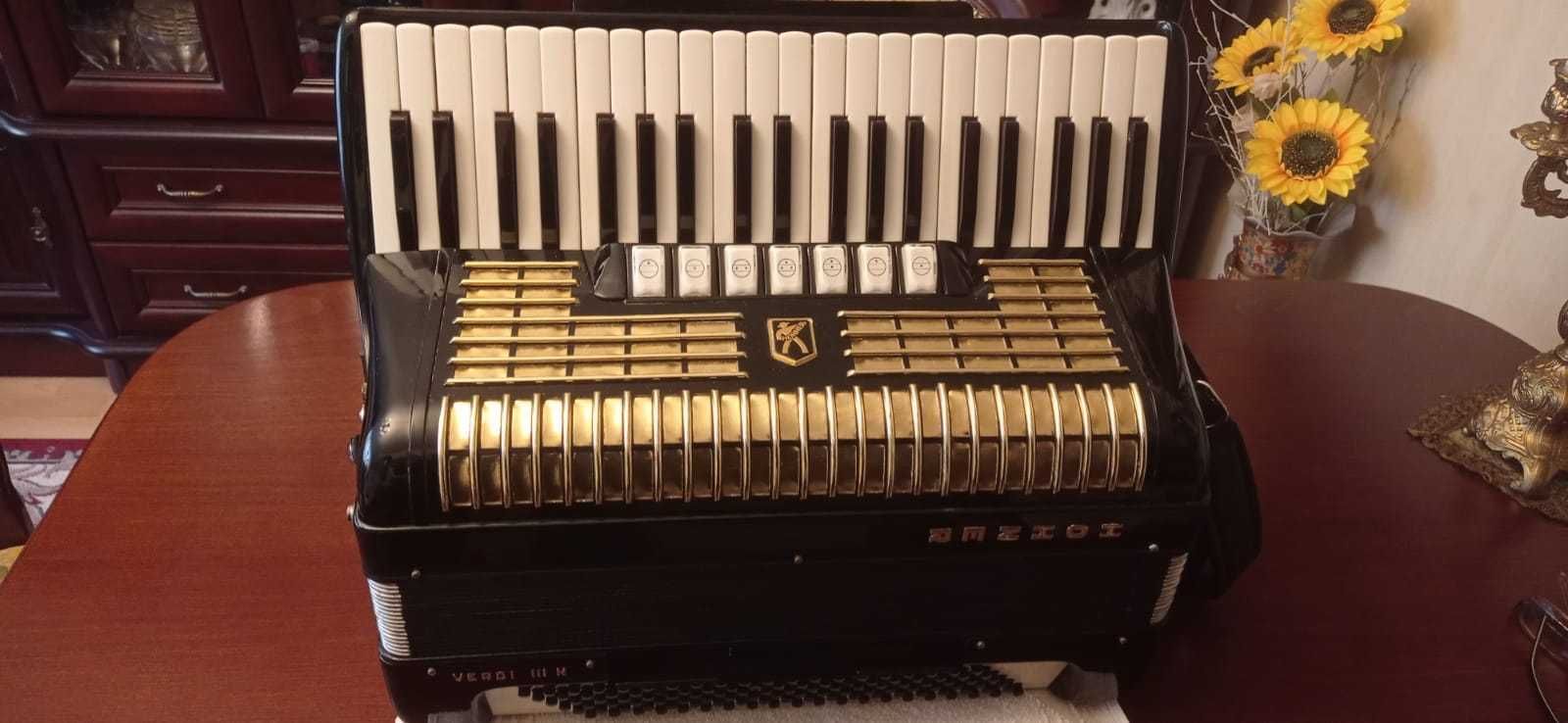 Akordeon 120 basów Verdi III N Hohner