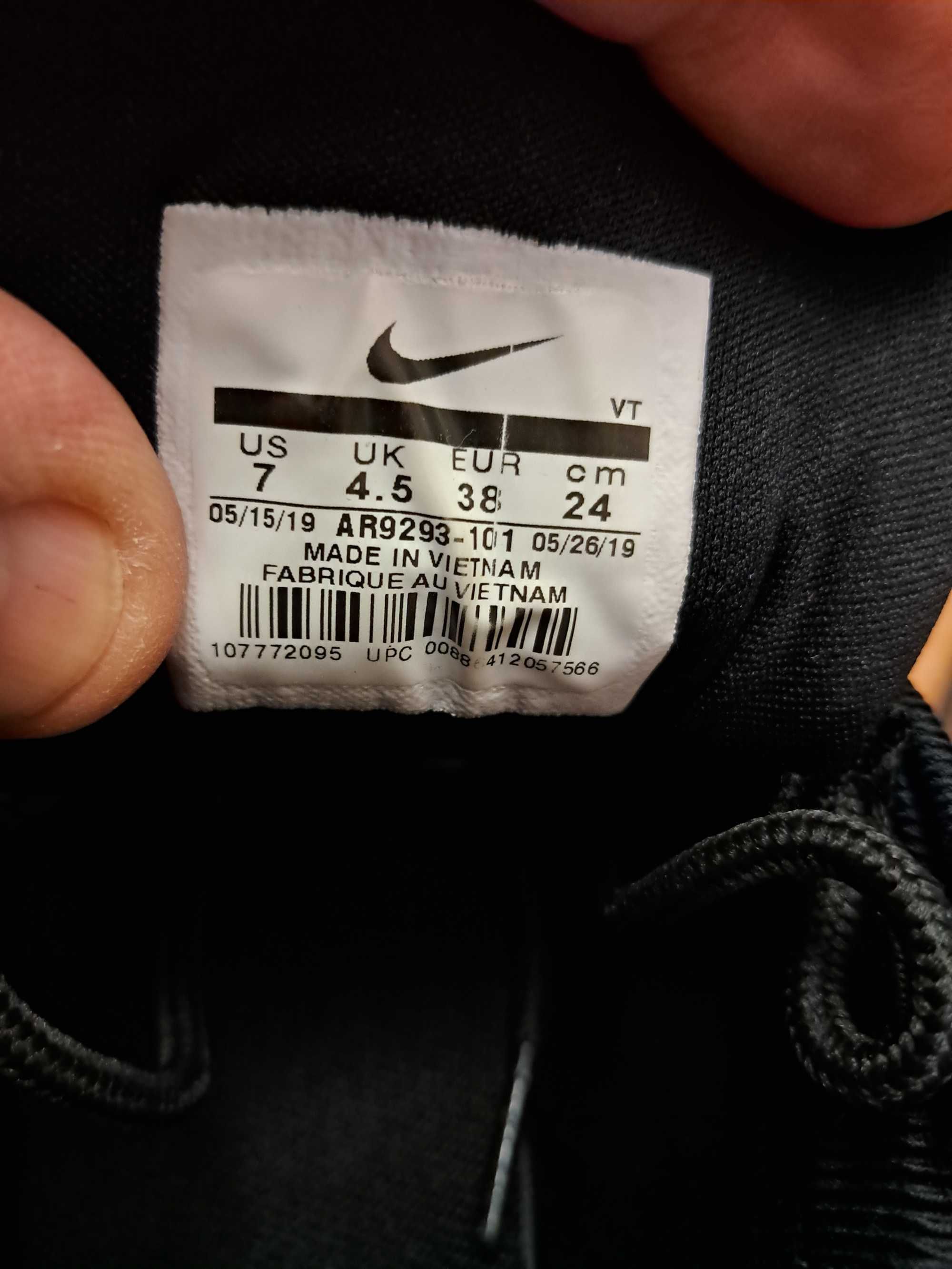 Оригинальные Nike Air Max 720 WMNS - AR9293-101.  размер  38