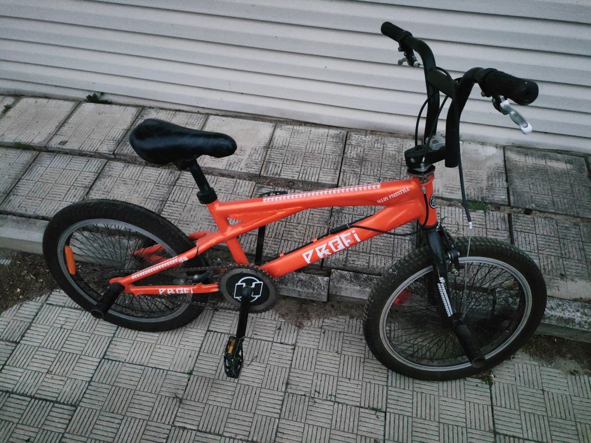 Велосипед BMX оранжевый