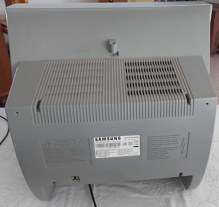 TV Samsung CRT 21” (mod CW-21M163N) – Excelente p/ consolas retro
