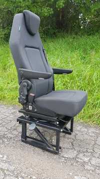 Fotel obrotowy dla niepełnosprawnych.