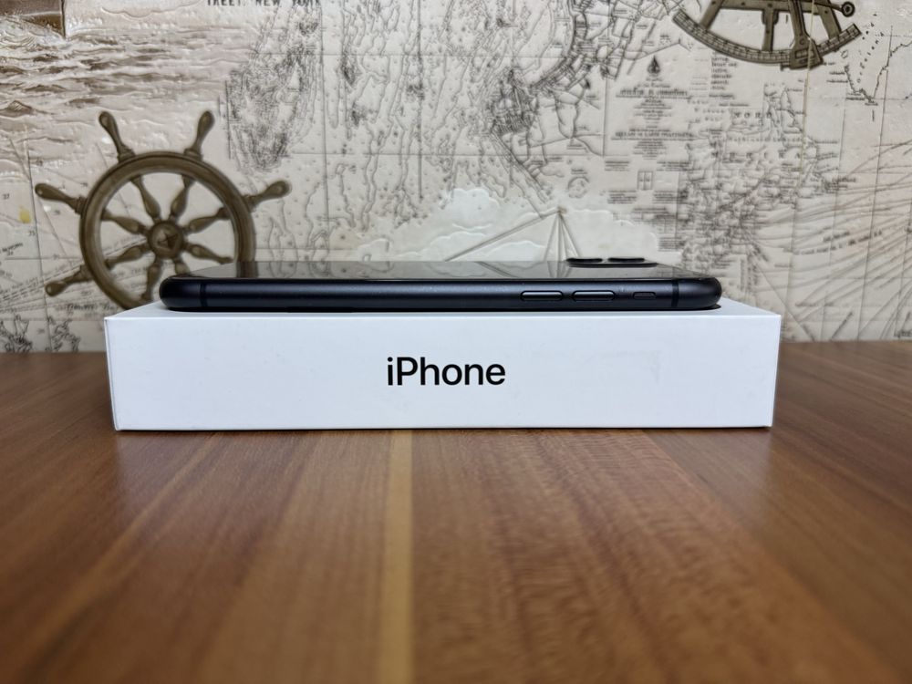 iPhone 11 • JAK NOWY • Etui • Ładowarka