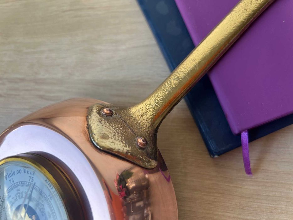 Барометр у вигляді мідної сковорідки. Клеймо. Винтаж Франція