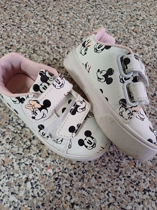 Sapatilhas da Miney como novas tamanho 24.