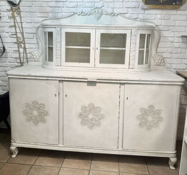 Bufet kredens bielony drewniany postarzany lite drewno