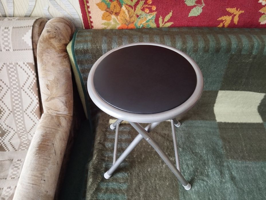 Табурет раскладной Button