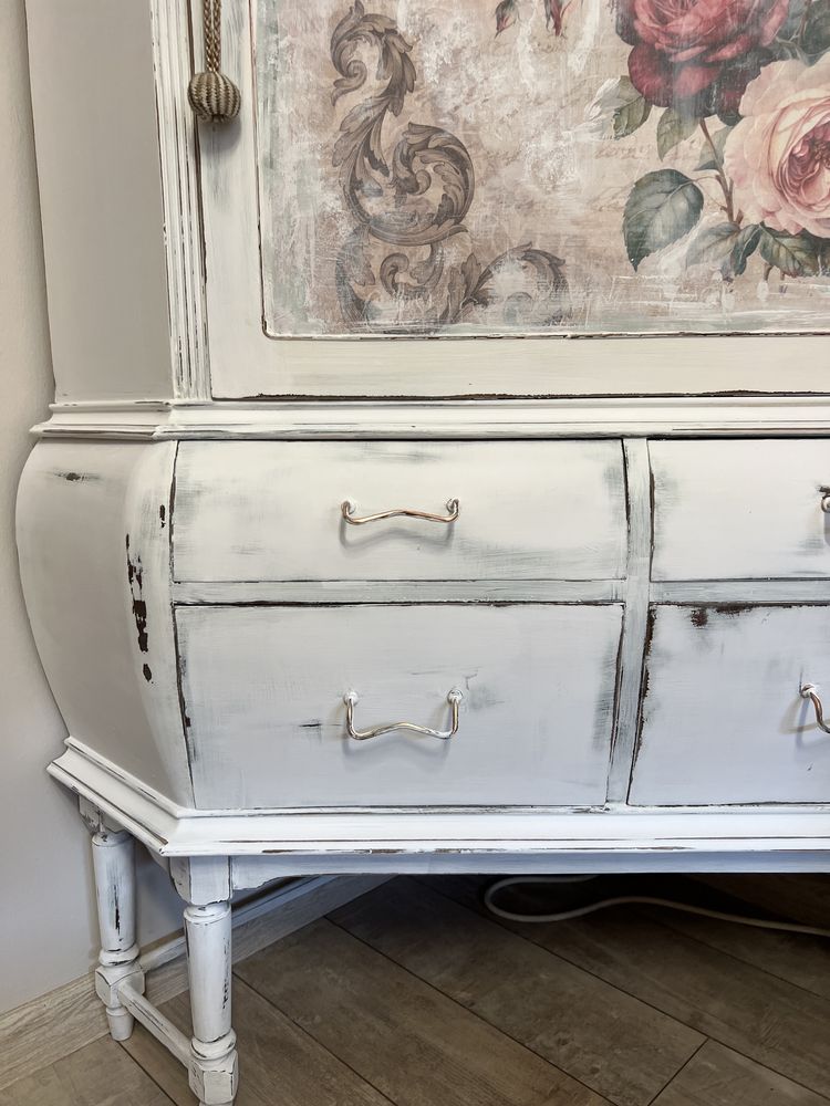 Komoda wysoka narożnikowa shabby chic