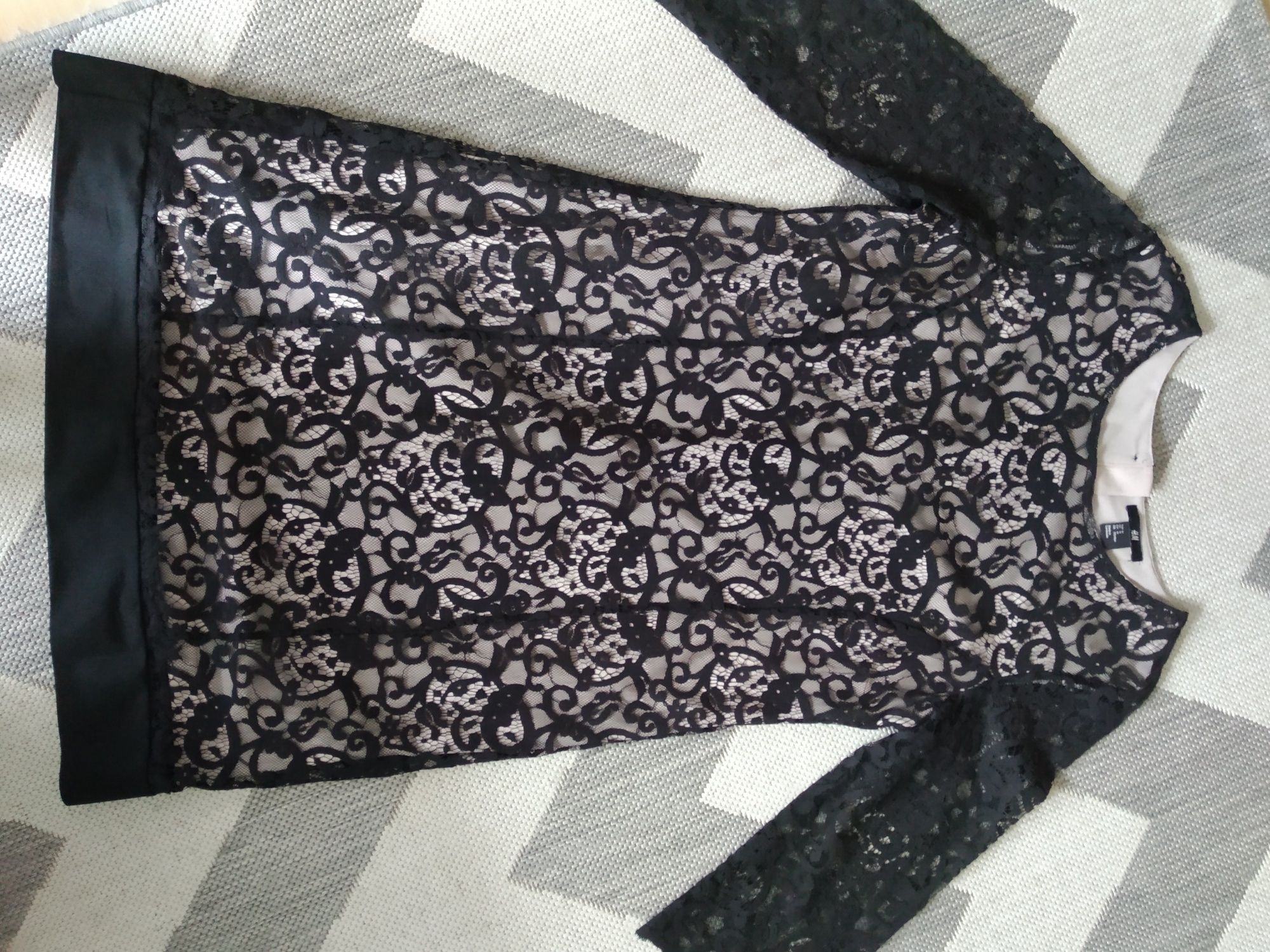 Elegancka, koktajlowa czarna koronkowa sukienka, rozmiar M