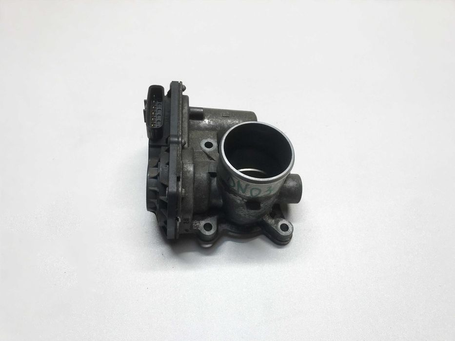 Дросельна заслонка Toyota Auris. Yaris. Corolla. IQ. Verso - 1.4 D-4D