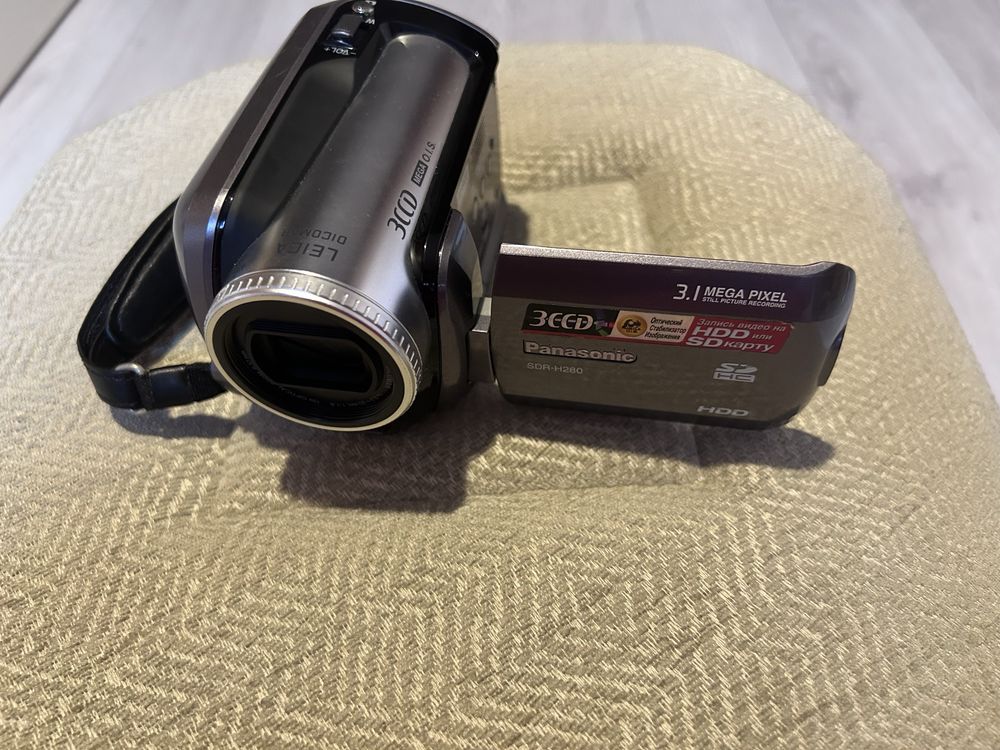 Відеокамера Panasinic SDR-H280