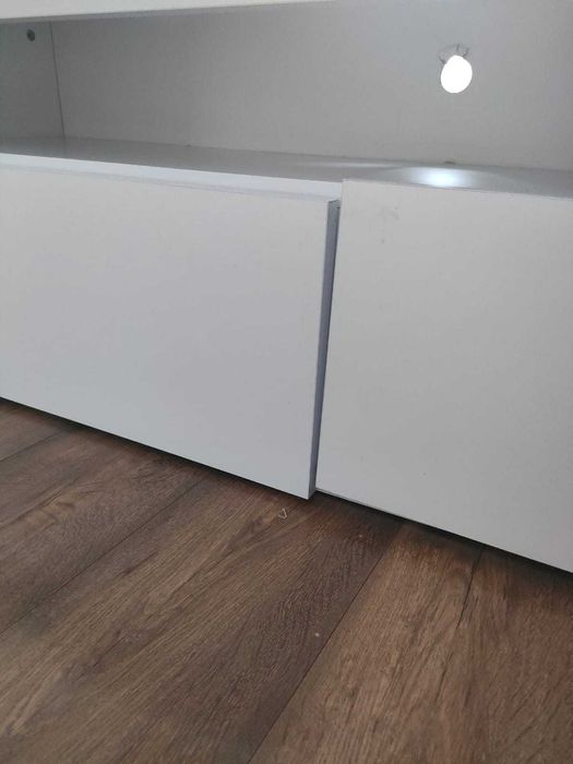 Stolik RTV długość 130cm szerokość 35cm